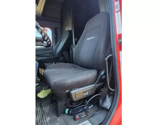 Freightliner Columbia 120 Seat, Front