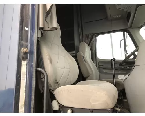 Seat, Front Freightliner COLUMBIA 120 Vander Haags Inc Cb
