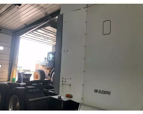 Sleeper Fairing Freightliner COLUMBIA 120 Vander Haags Inc Sf