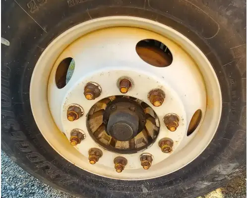 Spindle / Knuckle, Front Freightliner Columbia 120 Complete Recycling Group LLC