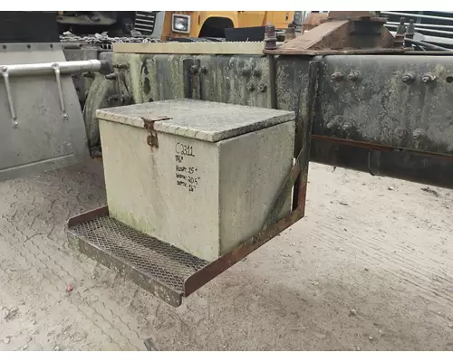 Tool Box FREIGHTLINER COLUMBIA 120 Crj Heavy Trucks And Parts