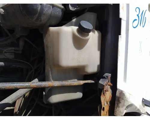 Windshield Washer Reservoir FREIGHTLINER COLUMBIA 120 LKQ Thompson Motors - Wykoff