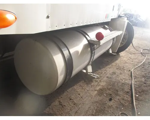 Freightliner Columbia CL12064ST Fuel Tank