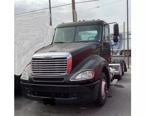 Complete Vehicle FREIGHTLINER Columbia CL12064ST American Truck Sales