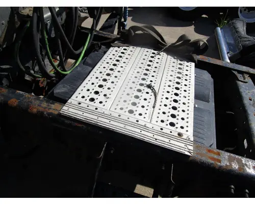 Battery Box FREIGHTLINER COLUMBIA Tim Jordan's Truck Parts, Inc.