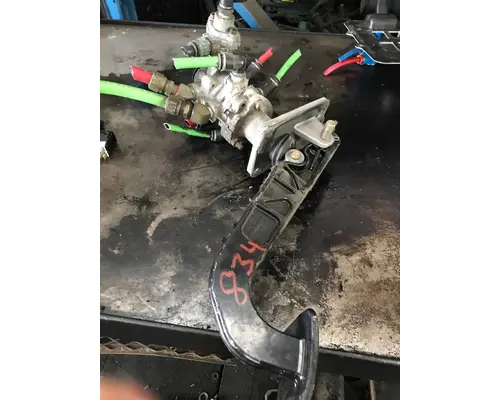 Brake Parts, Misc. Front FREIGHTLINER COLUMBIA Charlotte Truck Parts,inc.