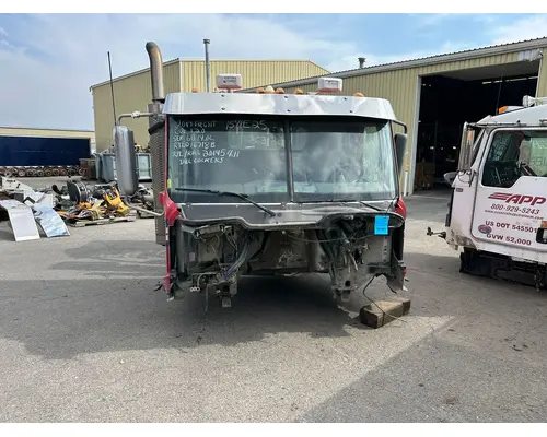 Cab FREIGHTLINER COLUMBIA High Mountain Horsepower