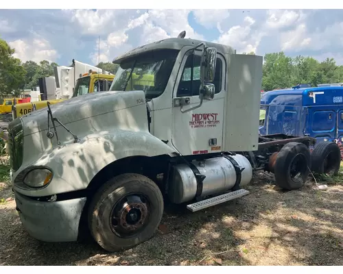 Complete Vehicle FREIGHTLINER COLUMBIA West Side Truck Parts