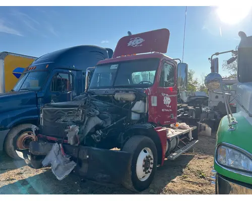 Complete Vehicle FREIGHTLINER COLUMBIA West Side Truck Parts