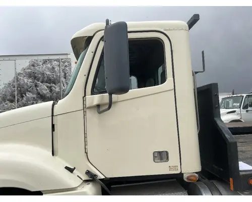 Door Assembly, Front FREIGHTLINER COLUMBIA DTI Trucks