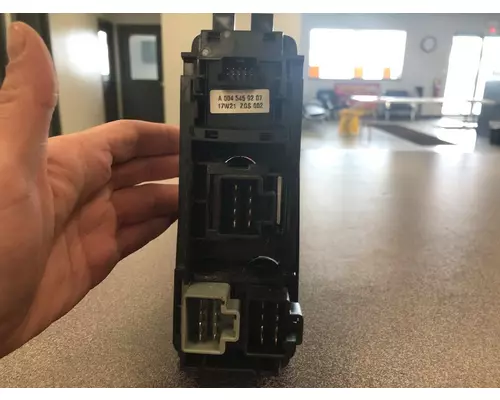 Door Electrical Switch FREIGHTLINER COLUMBIA Stateline Truck Parts And Recycling Inc