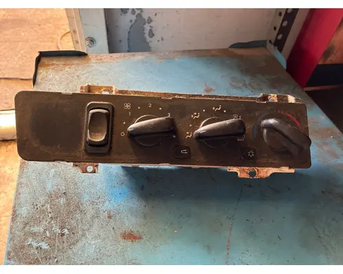 Instrument Cluster FREIGHTLINER COLUMBIA Usa Trade &amp; Exports Inc