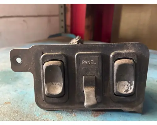 Instrument Cluster FREIGHTLINER COLUMBIA Usa Trade &amp; Exports Inc
