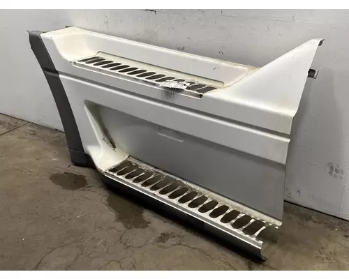 Side Fairing FREIGHTLINER Columbia Frontier Truck Parts