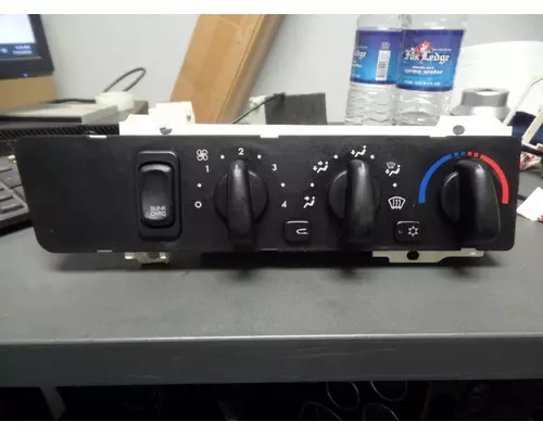 Temperature Control FREIGHTLINER COLUMBIA Boots &amp; Hanks Of Pennsylvania
