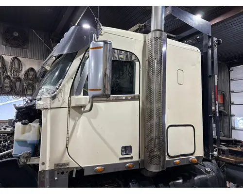 Cab FREIGHTLINER CORONADO 132 Les Camions Gilbert