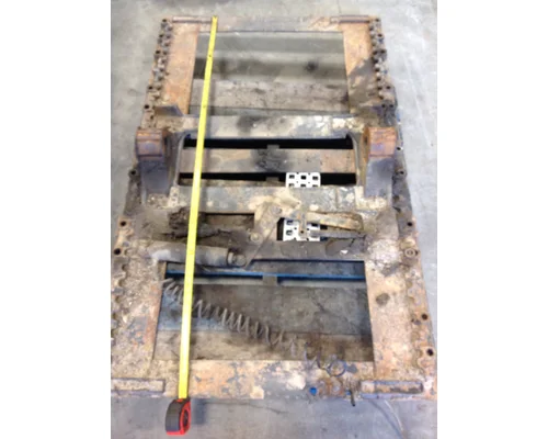 Fifth Wheel FREIGHTLINER CORONADO 132 Payless Truck Parts