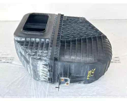 Freightliner Coronado SD122 Air Cleaner