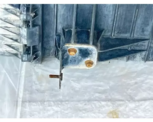 Freightliner Coronado SD122 Air Cleaner