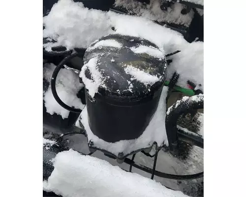 Freightliner Coronado SD122 Air Drier
