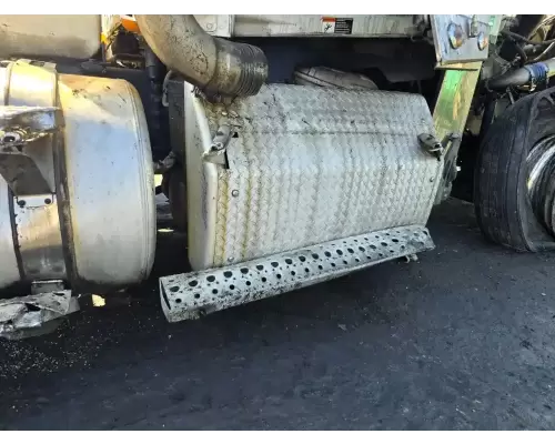 DPF (Diesel Particulate Filter) Freightliner CORONADO Garabedian Equipment Company
