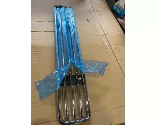 Grille FREIGHTLINER Coronodo Payless Truck Parts