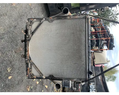 Radiator FREIGHTLINER Coronodo Payless Truck Parts