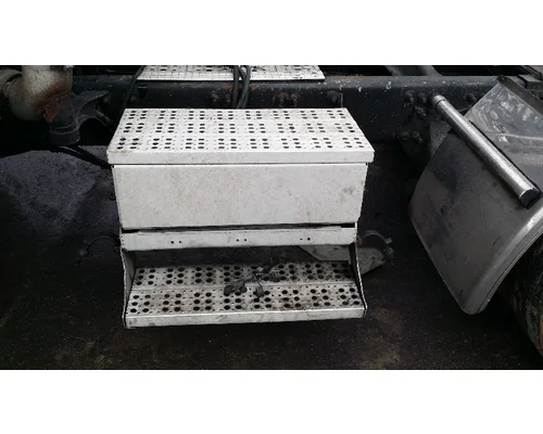Battery Box FREIGHTLINER CST120 CENTURY New York Truck Parts, Inc.