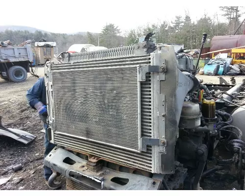 Radiator FREIGHTLINER CST120 CENTURY New York Truck Parts, Inc.