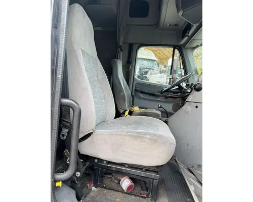 Seat, Front FREIGHTLINER CST120 Usa Trade &amp; Exports Inc