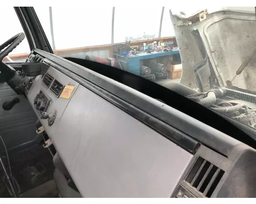 Freightliner FL106 Dash Assembly