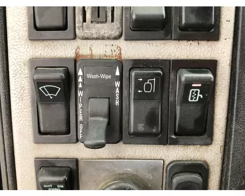 Freightliner FL106 Dash Assembly