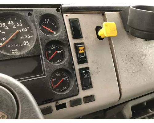 Freightliner FL106 Dash Panel