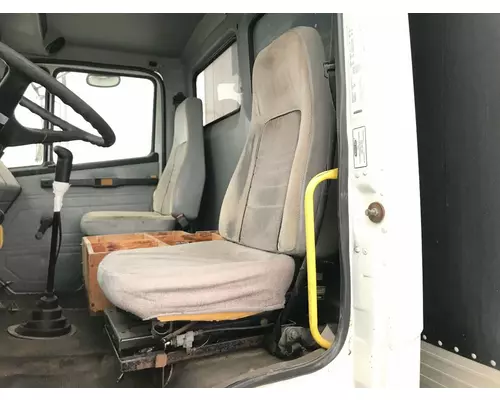 Freightliner FL106 Seat (non-Suspension)