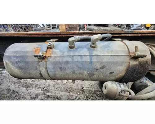 Freightliner FL112 Air Tank