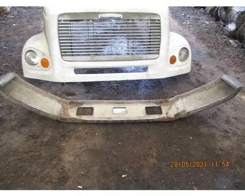 Freightliner FL112 Bumper Assembly, Front