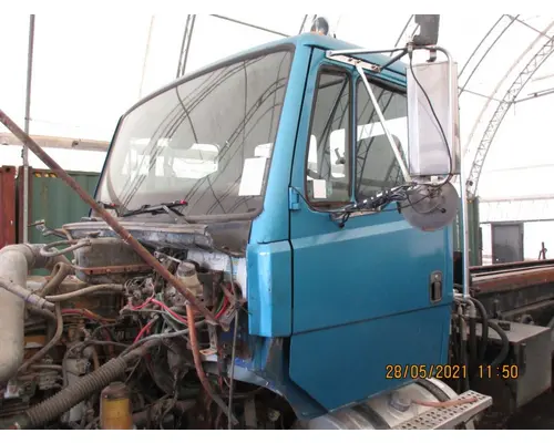 Freightliner FL112 Cab