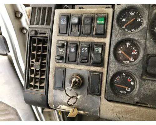 Freightliner FL112 Dash Assembly