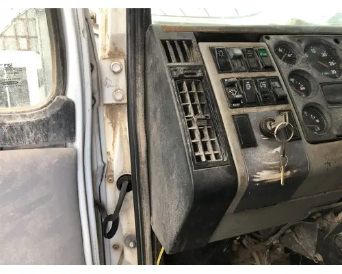 Freightliner FL112 Dash Assembly