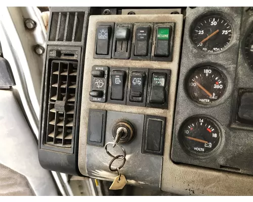 Freightliner FL112 Dash Panel