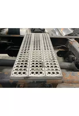 Freightliner FL112 Deckplate