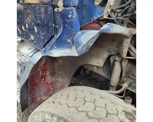 Freightliner FL112 Fender Extension