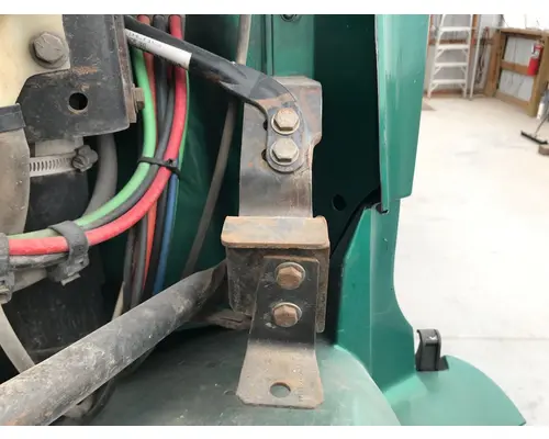 Freightliner FL112 Hood Rest
