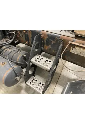Freightliner FL112 Step (Fuel Tank, Fairing