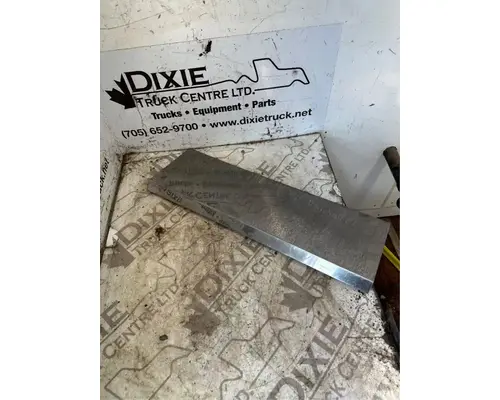 Freightliner FL120 Side Fairing