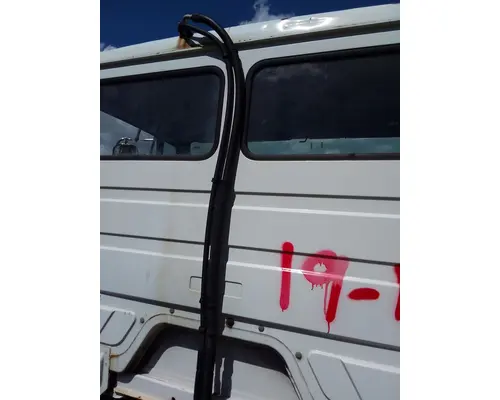 Freightliner FL50 Air Conditioner Compressor