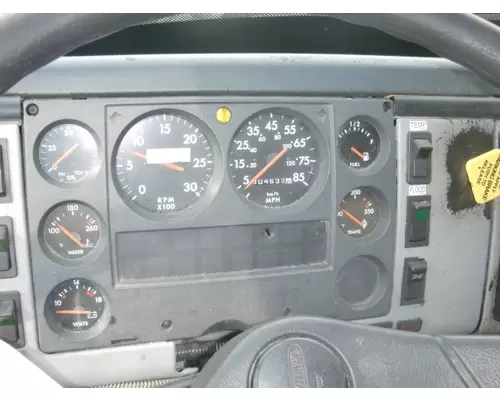 Freightliner FL60 Instrument Cluster