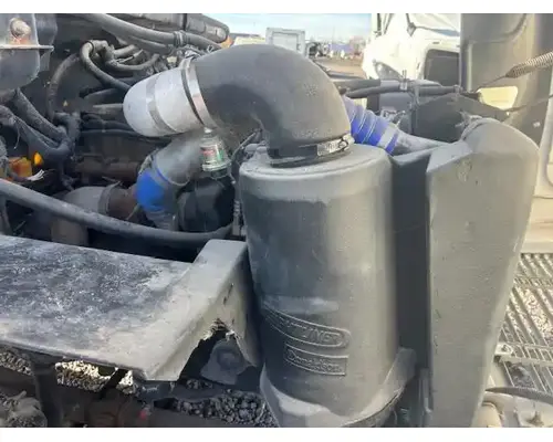 Freightliner FL70 Air Cleaner