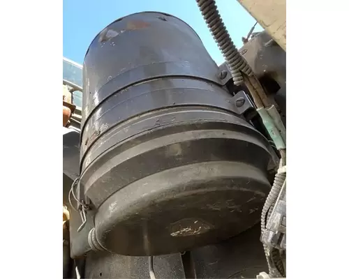 Freightliner FL70 Air Cleaner