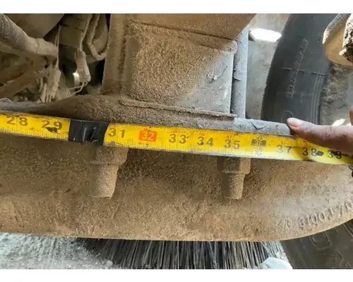 Freightliner FL70 Axle Assy, Fr (4WD)